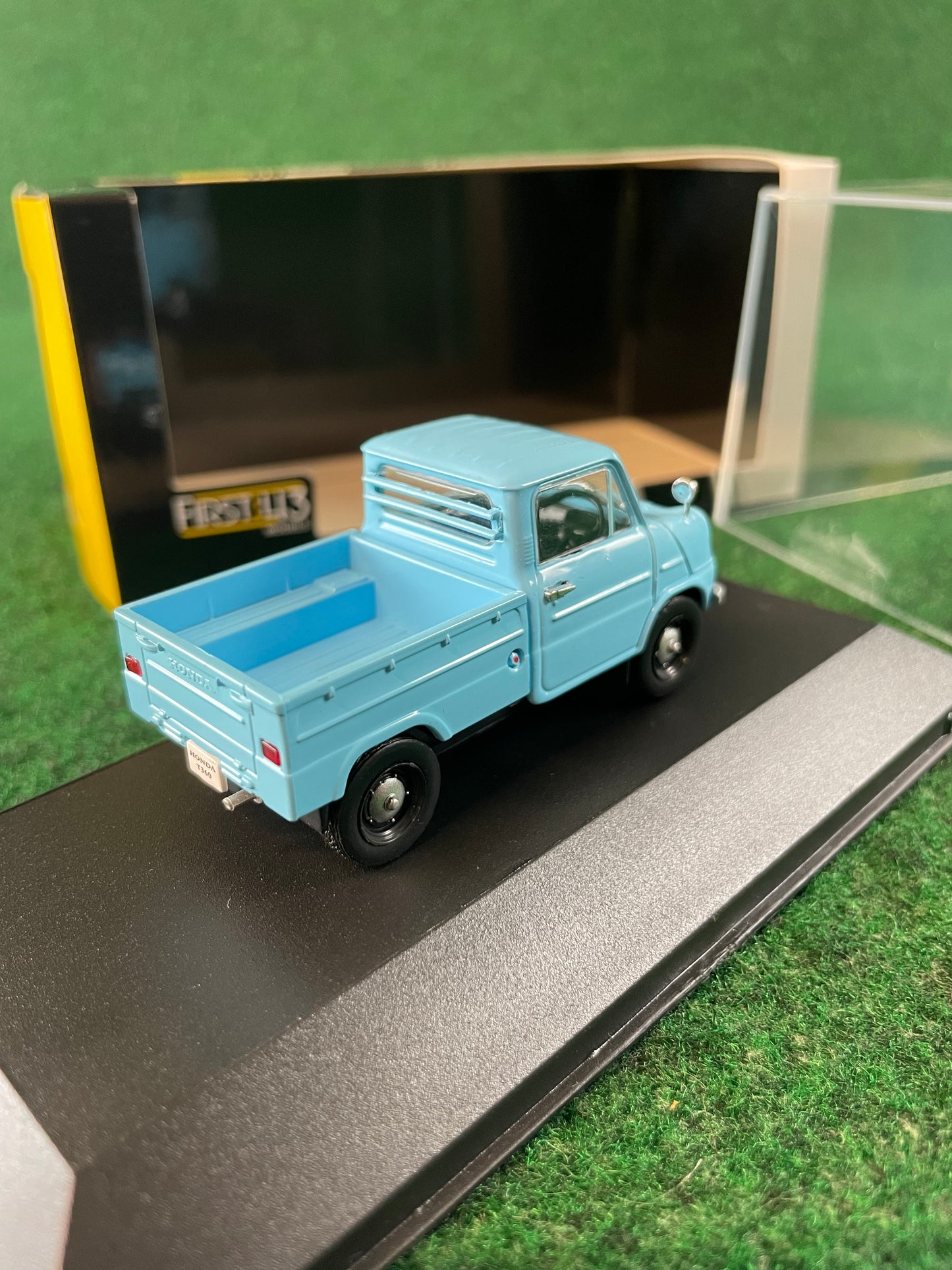 First43 Honda T360 1963 Mini Truck 1/43 Scale Diecast