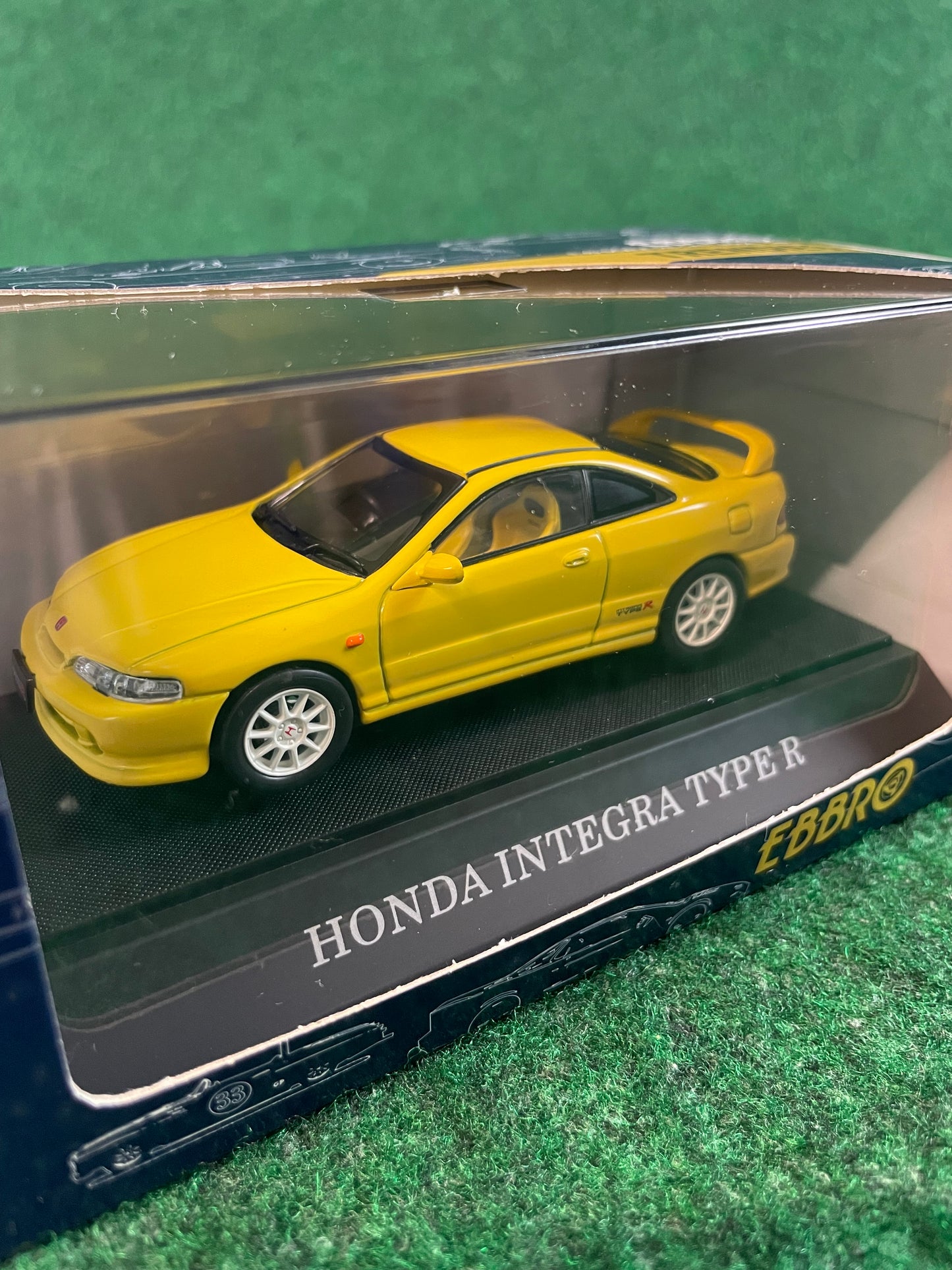 EBBRO Trendies Honda Integra Type R DC2 (Yellow) 1/43 Scale Diecast