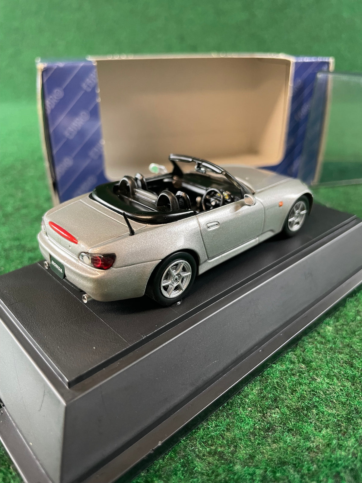 EBBRO 1999 Honda S2000 (Silverstone Silver) 1/43 Scale Diecast
