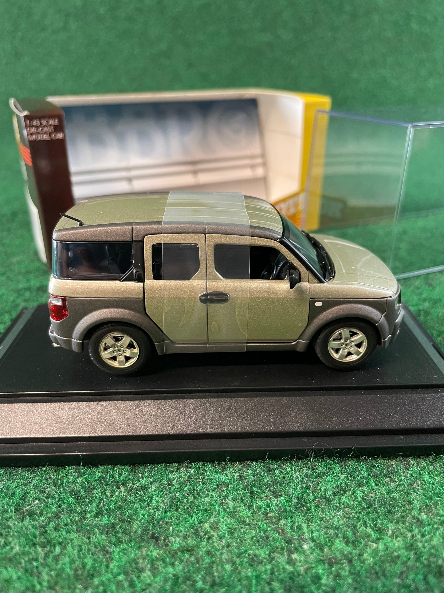 EBBRO HOT - Honda Element SHORELINE BAGE METALLIC 1/43 Scale Diecast