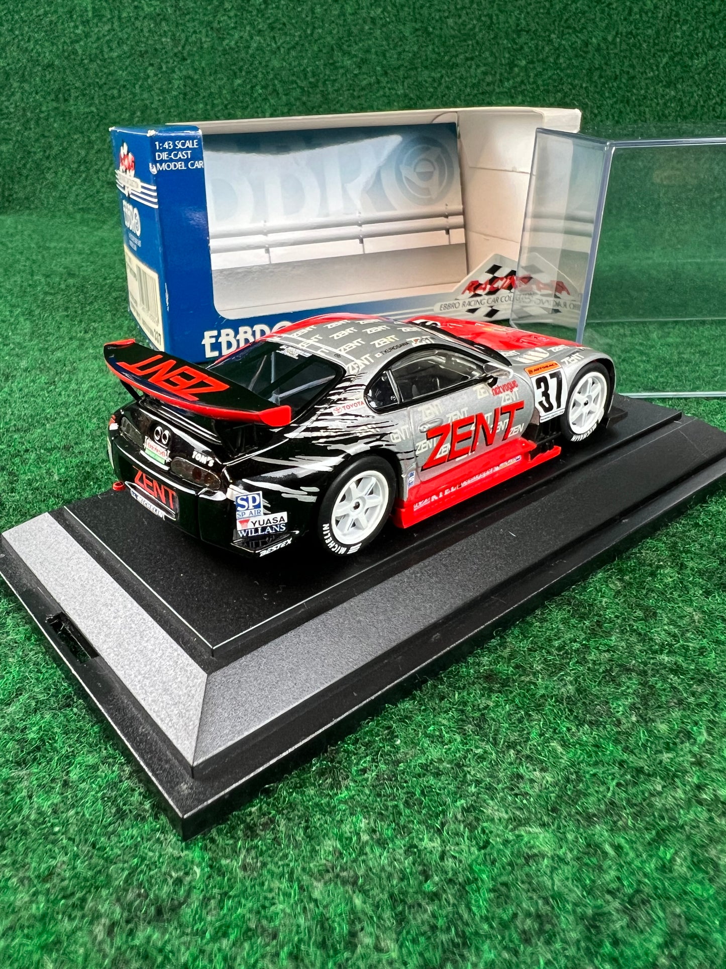 EBBRO - 2002 Zent Tom's Toyota Supra #37 1/43 Scale Diecast