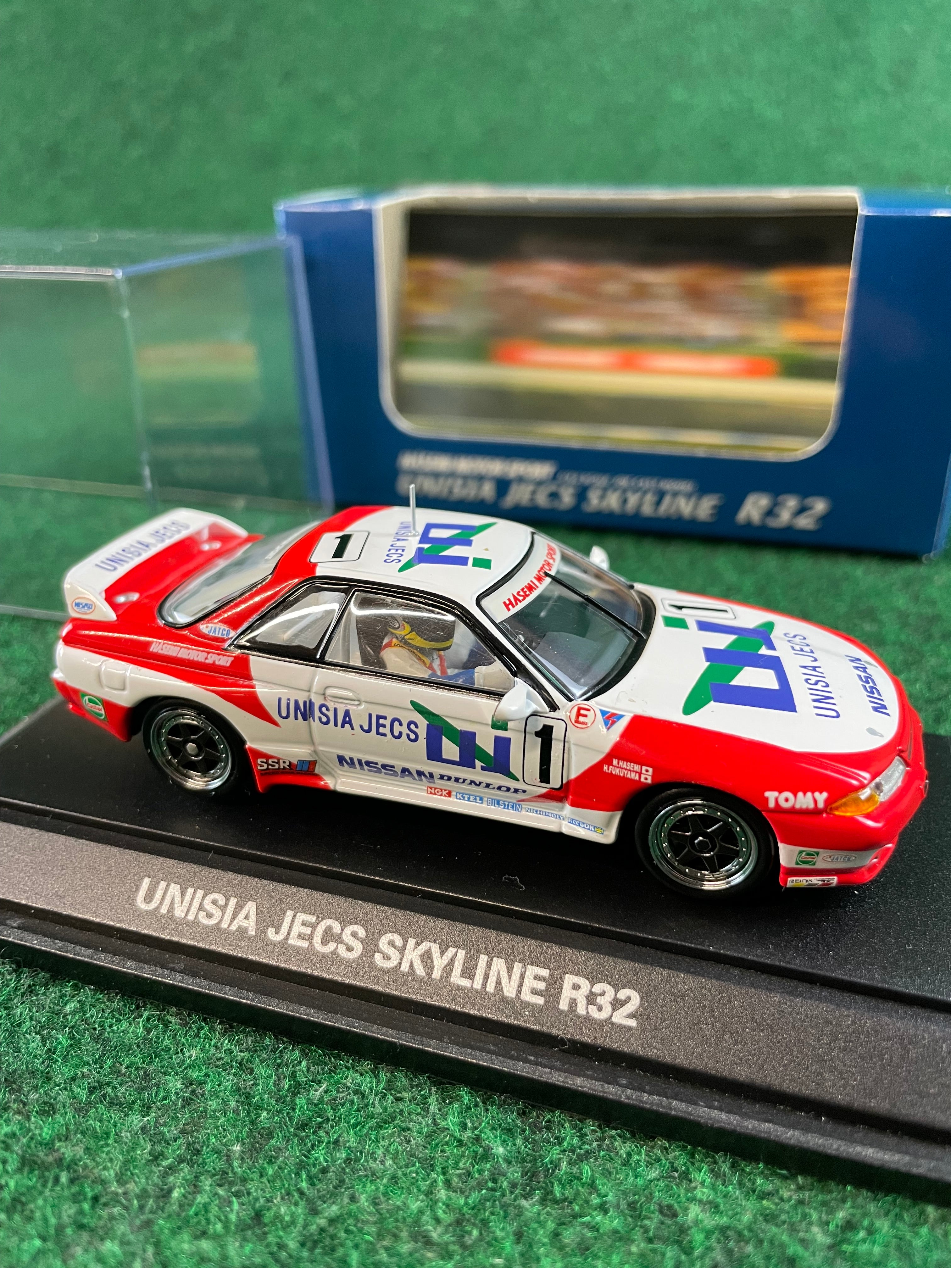EBBRO Tomy - Hasemi Motor Sport Unisia JECS Group A Nissan Skyline