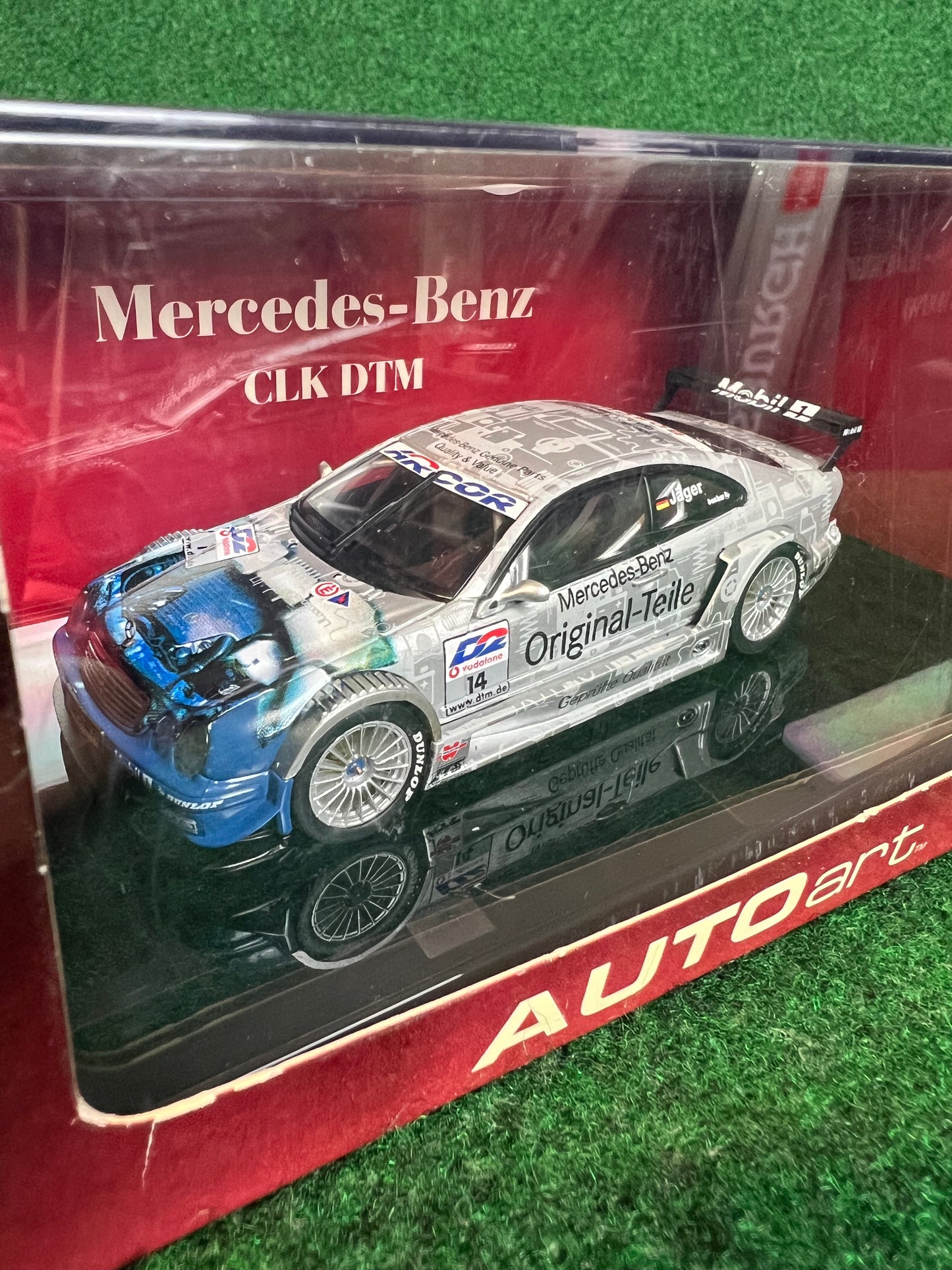AutoArt - 2001 Mercedes Benz CLK DTM #14 Thomas Jager 1/43 Scale Diecast