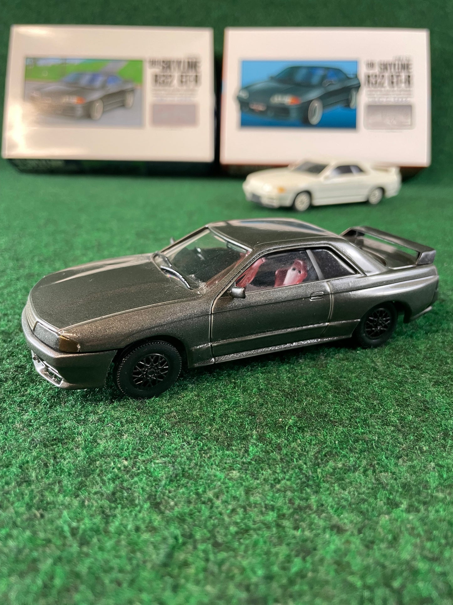 Owners Club - Nissan Skyline R32 GT-R Completed 1/32 Scale Plastic Model Cars