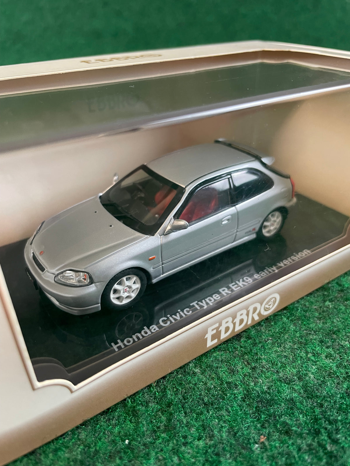 EBBRO Oldies - Honda Civic Type R EK9 Early Version (Silver) 1/43 Scale Diecast