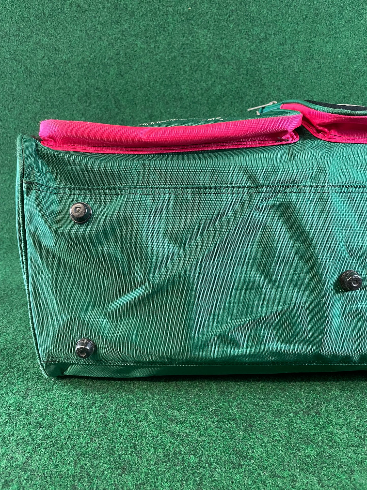 SUPER RACING 77 - Grand Prix Constructor’s History Vintage Duffle Bag