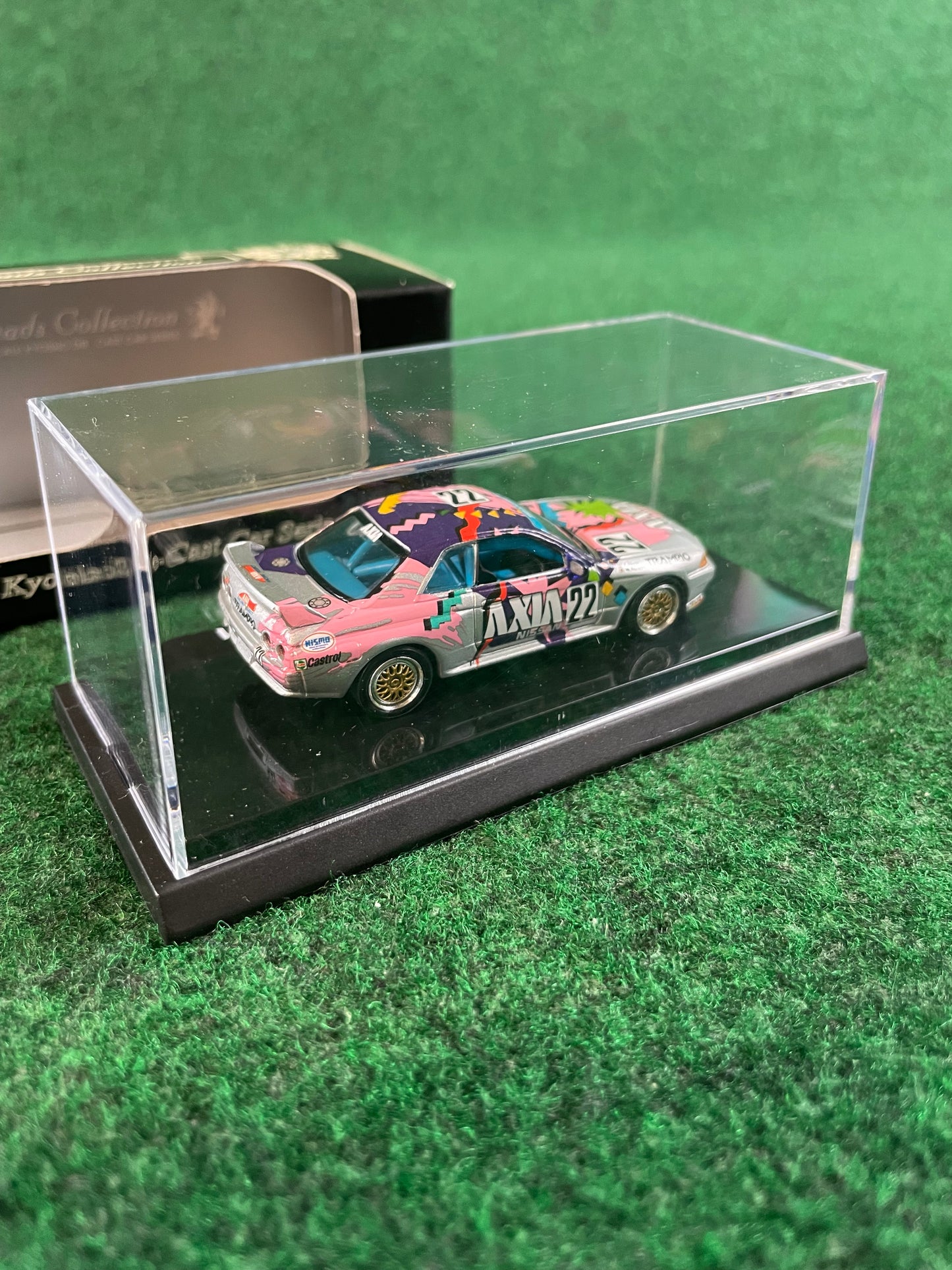 KYOSHO - Beads Collection 1991 & 1992 AXIA TRAMPIO Nissan Skyline R32 GT-R 1/64 Scale Diecast Set
