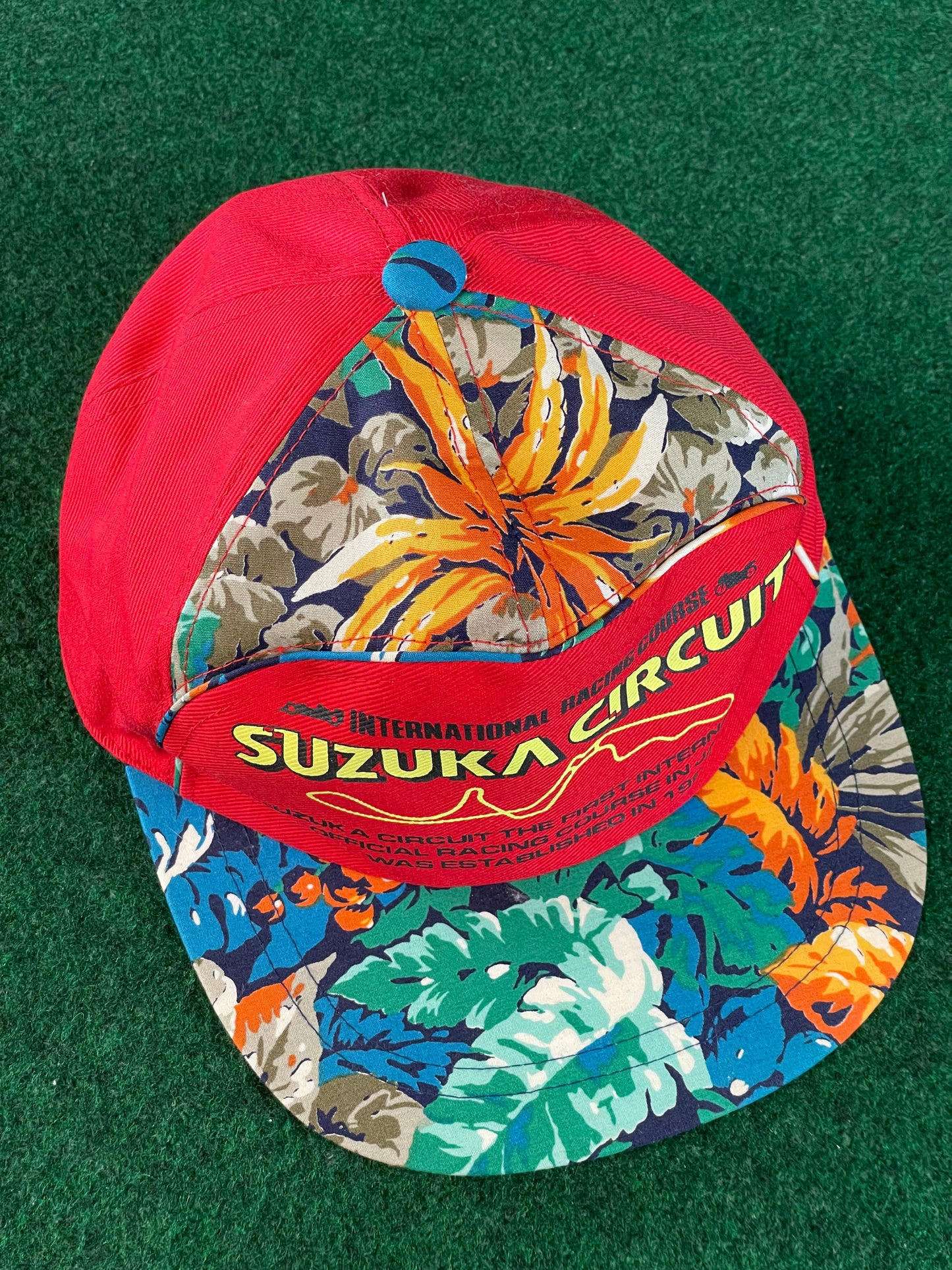 Suzuka Circuit - International Racing Course Vintage Adjustable 7-Panel Tropical Floral Hat