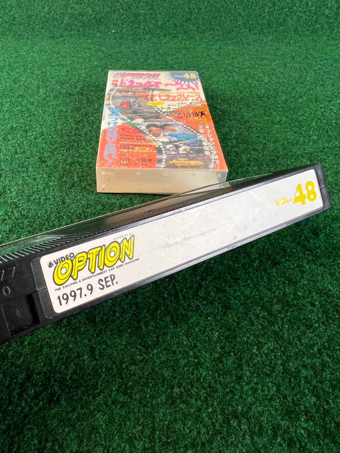 OPTION Video VHS - Vol. 48