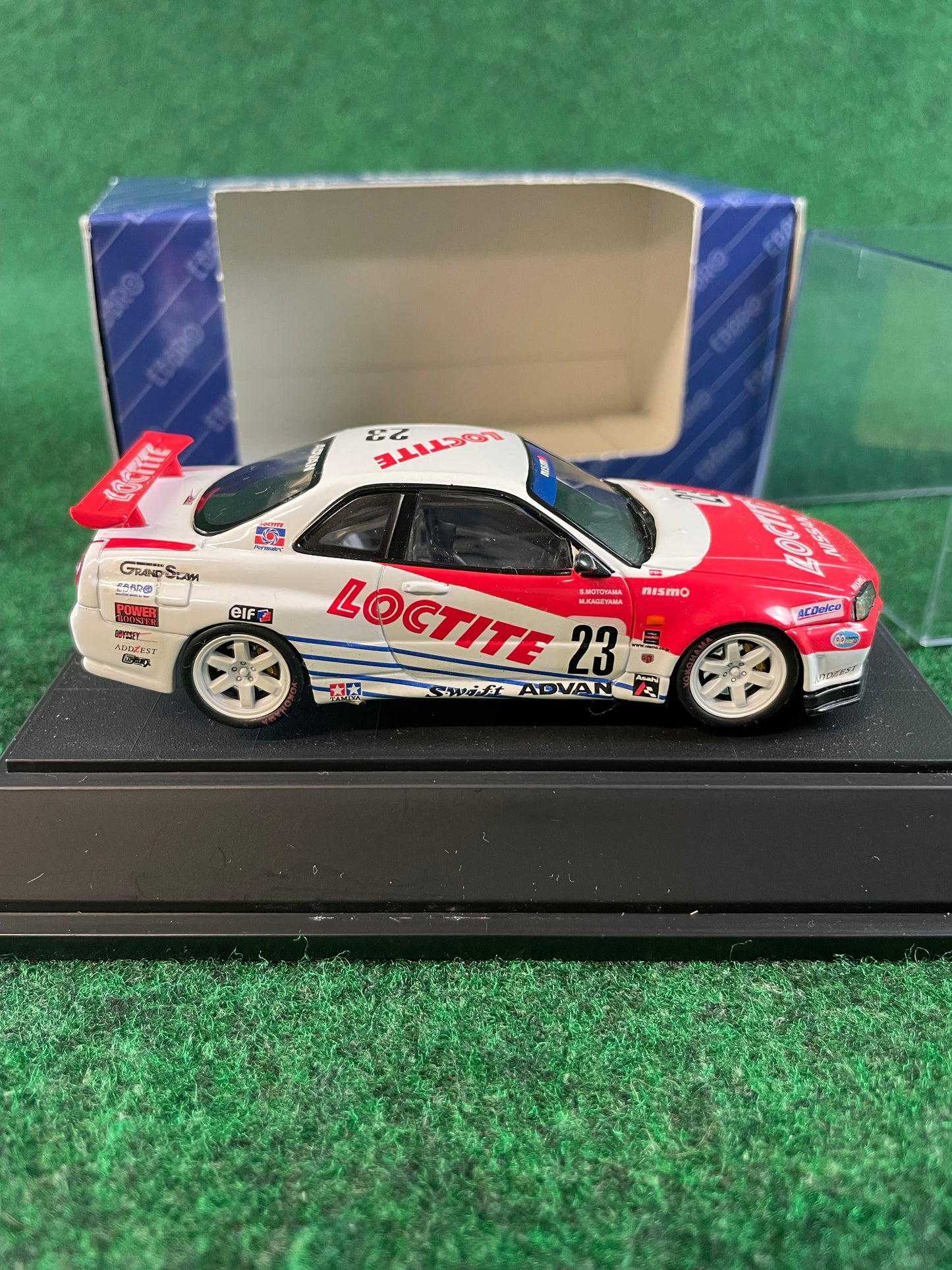 EBBRO - Super Taikyu Loctite Nismo Nissan Skyline R34 GT-R 1/43 Scale Diecast