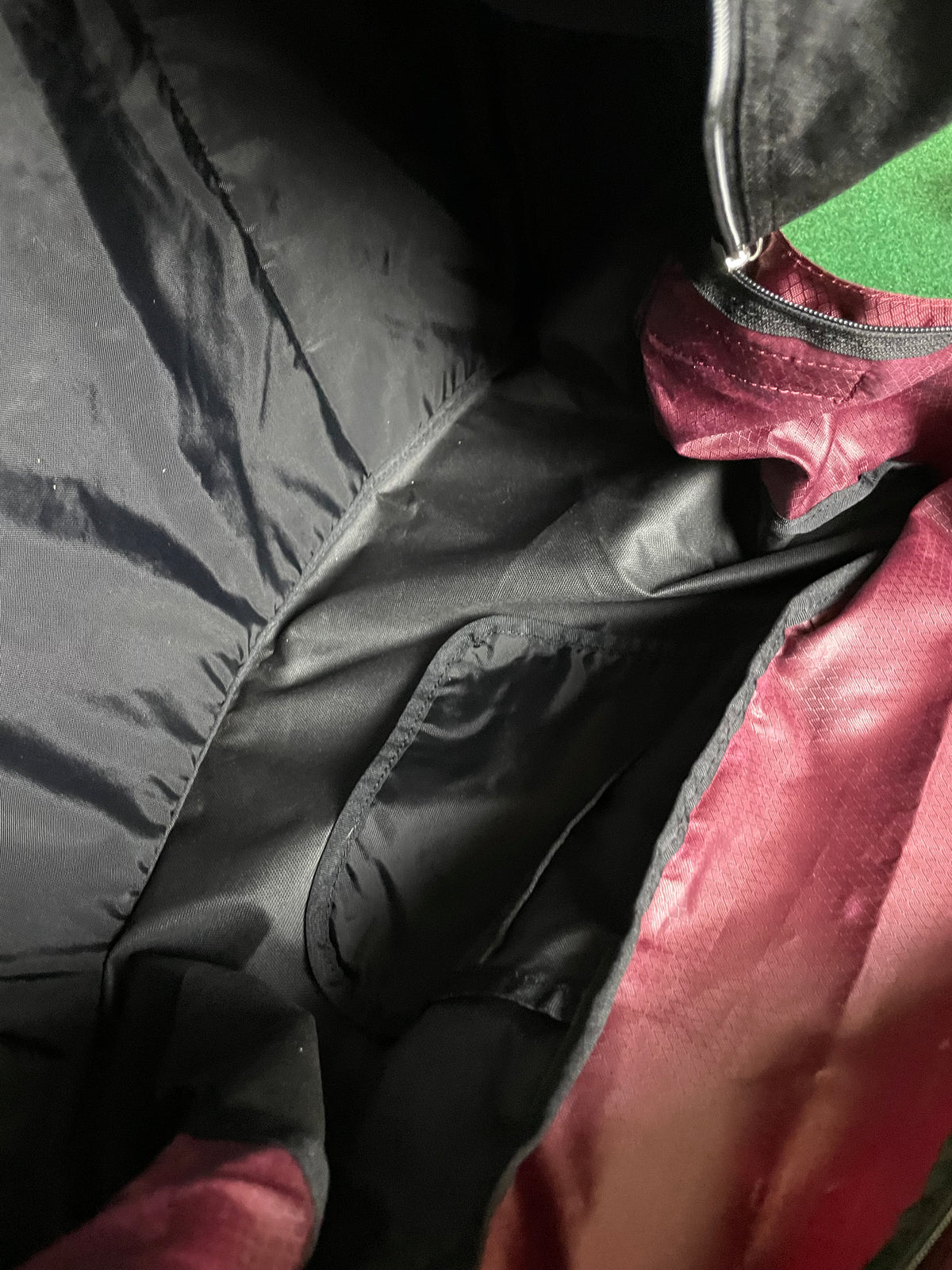 DUNLOP Motorsport - Dark Red & Black Duffle Travel Bag