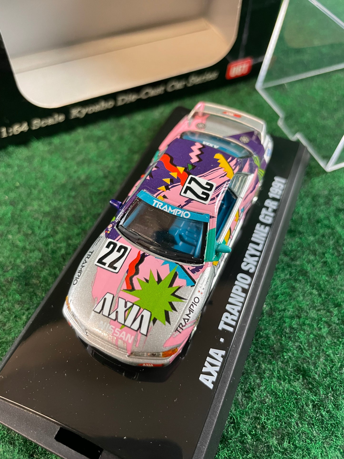 KYOSHO - Beads Collection 1991 & 1992 AXIA TRAMPIO Nissan Skyline R32 GT-R 1/64 Scale Diecast Set