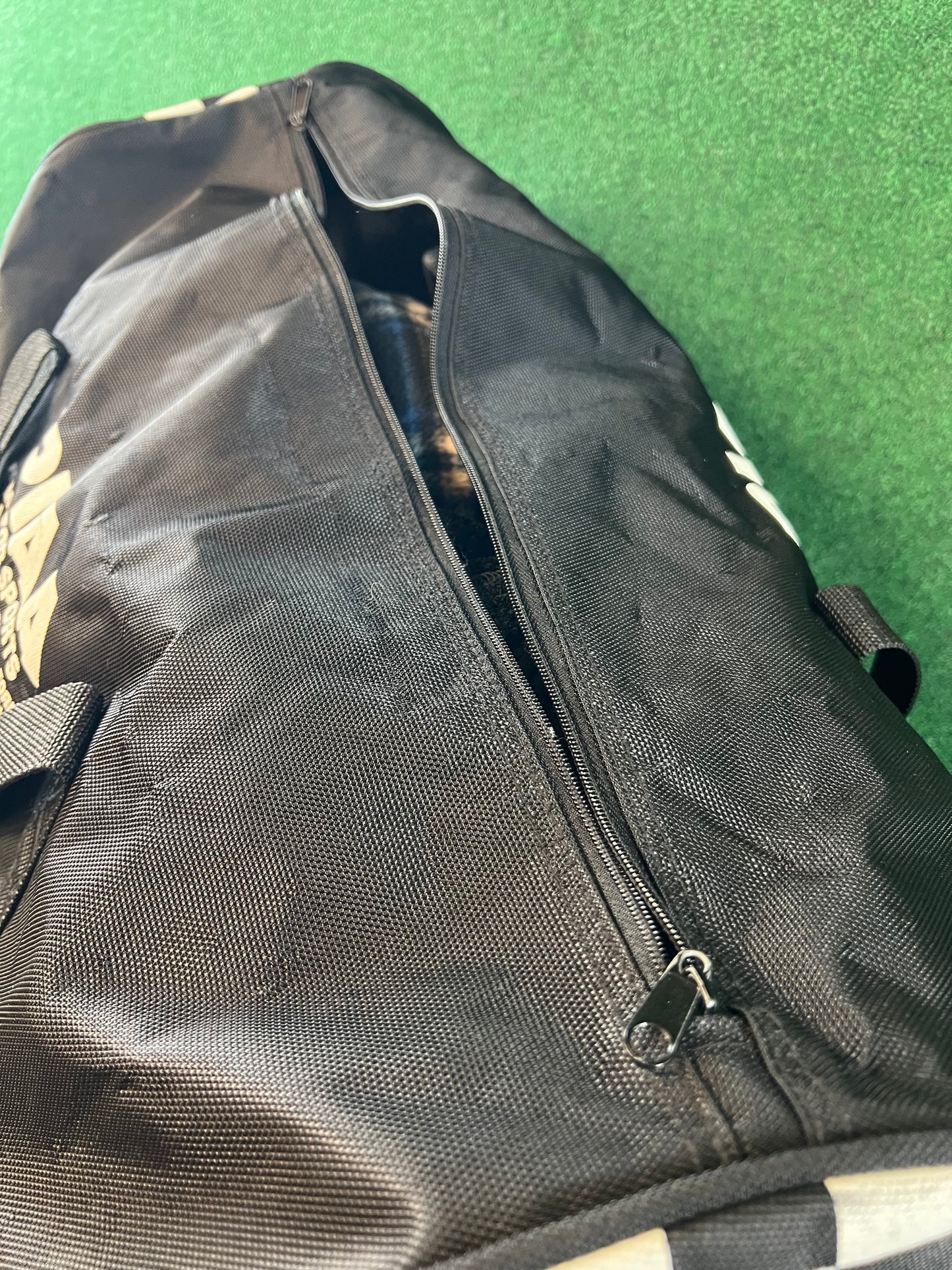 PIAA MOTOR SPORTS - Vintage Duffle Bag with Strap