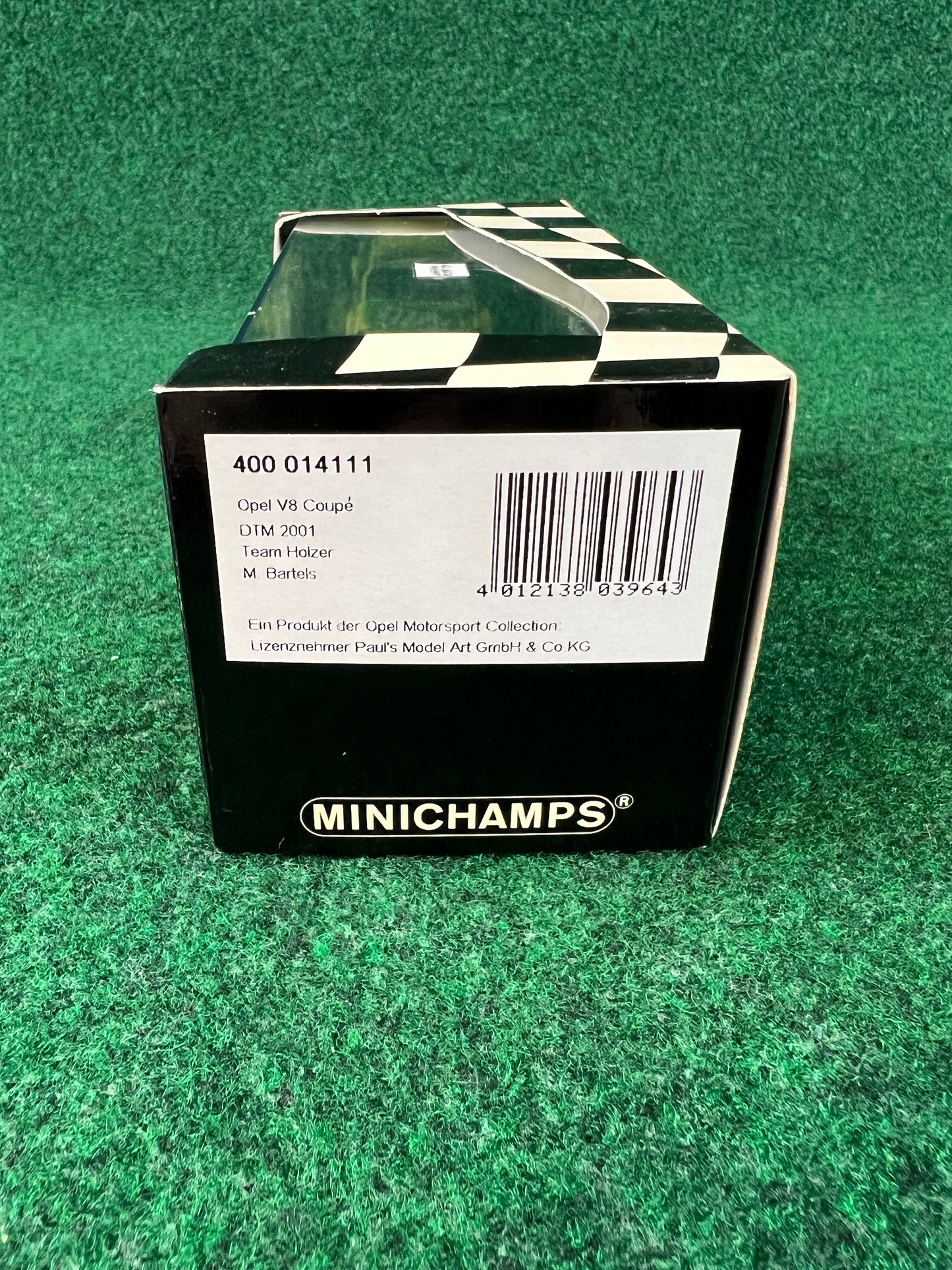 Minichamps - Opel V8 Coupe DTM 2001 Racecar 1/43 Scale Diecast