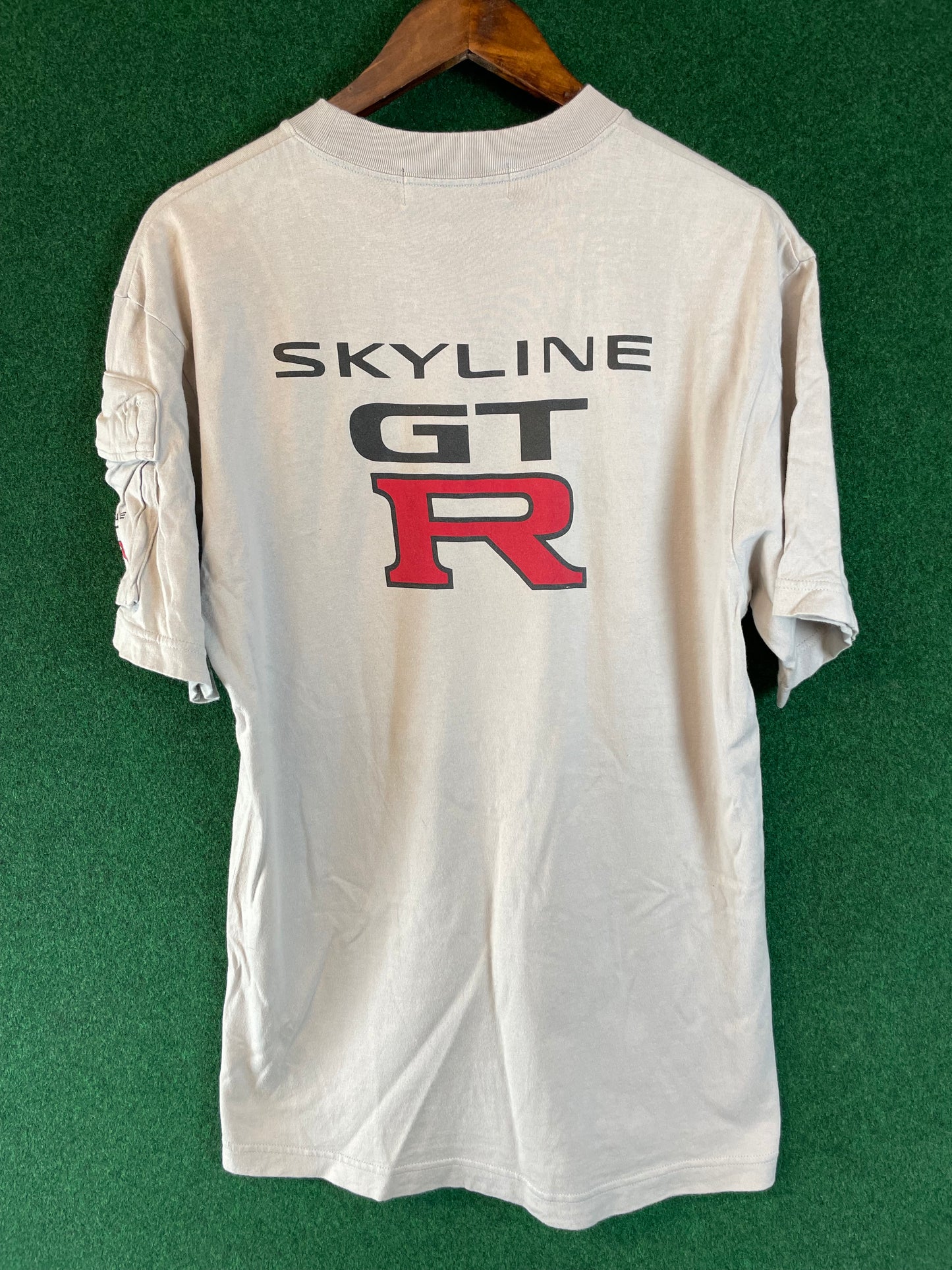 Skyline GT-R - SKYLINE Collection Vintage Grey Sleeve Pocket T-Shirt