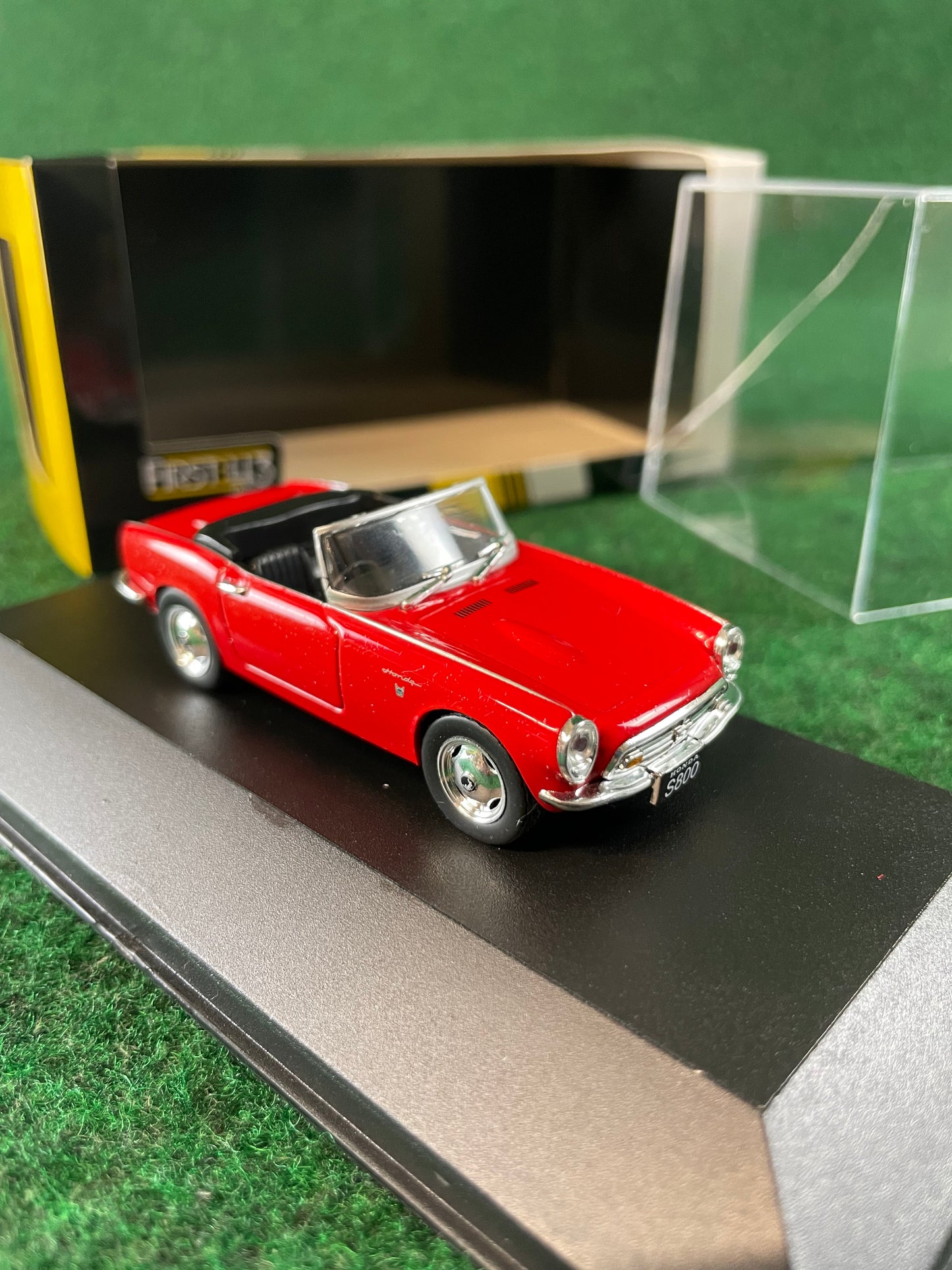 First43 Honda S800 Red Roof Open 1/43 Scale Diecast
