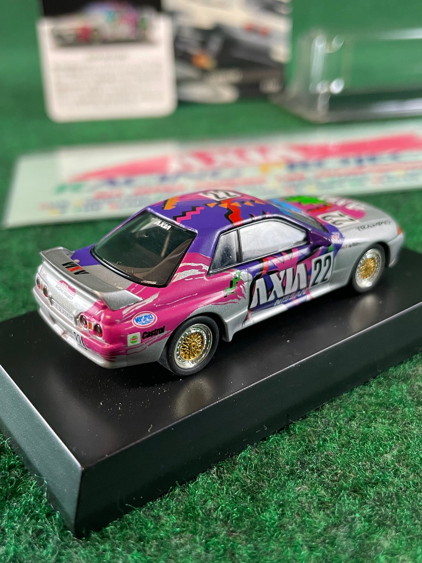 AXIA Group A Nissan Skyline R32 GT-R Vintage Sticker & 1/64 Scale Diecast Set