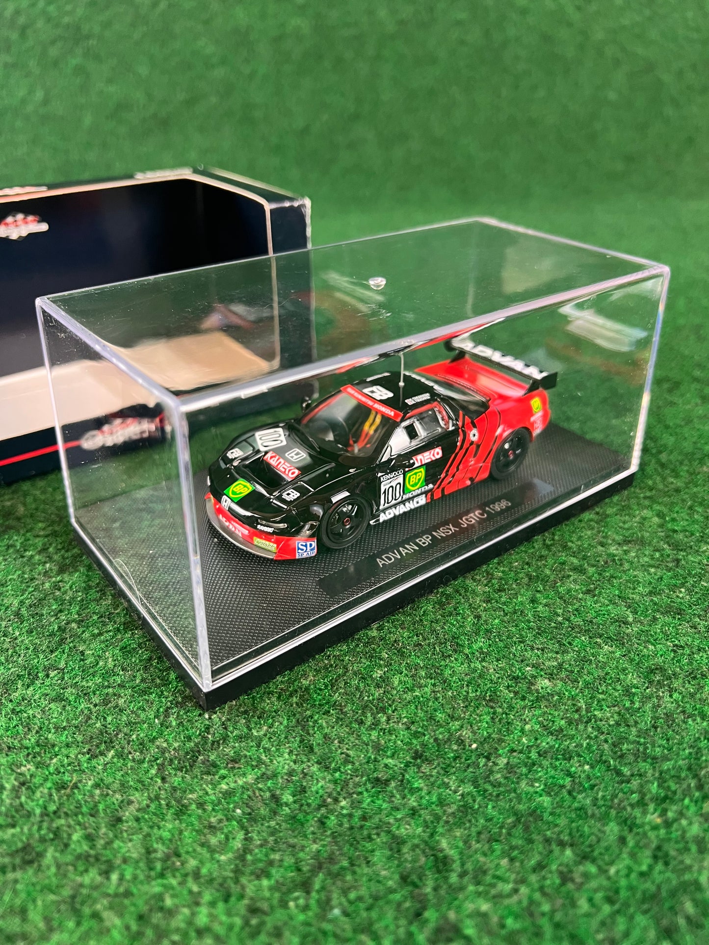 EBBRO Racing Collection - Advan BP JGTC 1996 Honda NSX 1/43 Scale Diecast