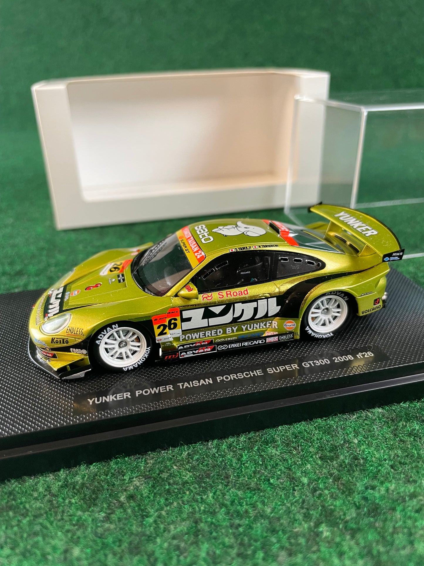 EBBRO Yunker Taisan SuperGT 2008 Porsche 911 GT3R 1/43 Scale Diecast