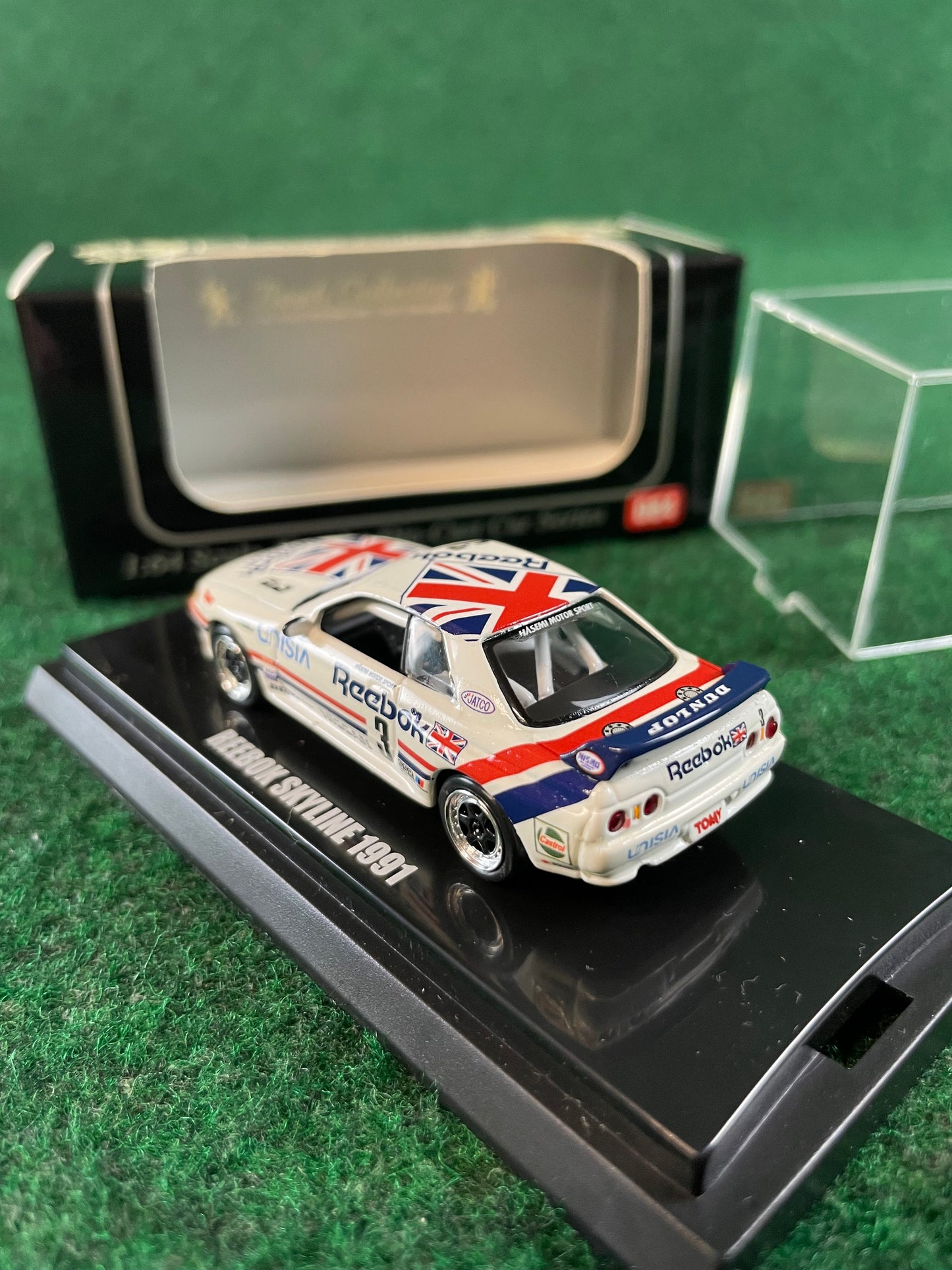KYOSHO - Beads Collection 1990 & 1991 Reebok Nissan Skyline R32 GT-R 1/64 Scale Diecast Set