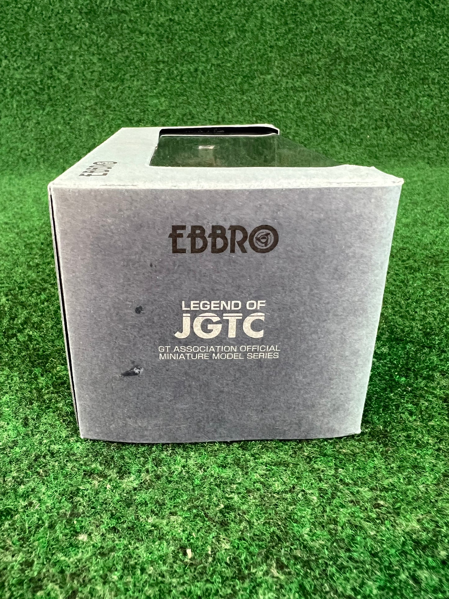 EBBRO Legends of JGTC - 1998 Unisia JECS Nissan Skyline R33 GTR 1/43 Scale Diecast