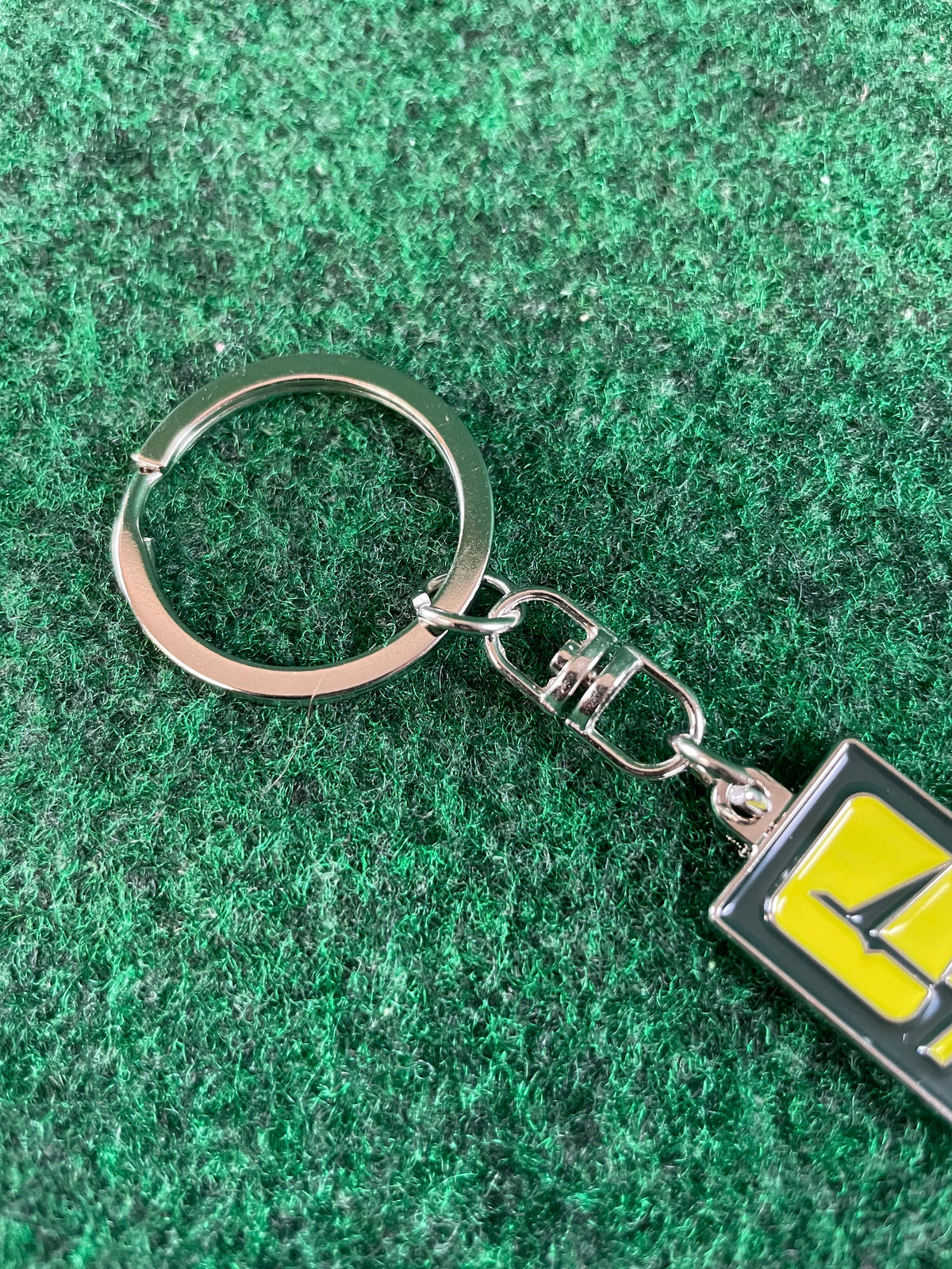 TOM'S Emblem Metal Keychain Collection - Brand Logo from 1974