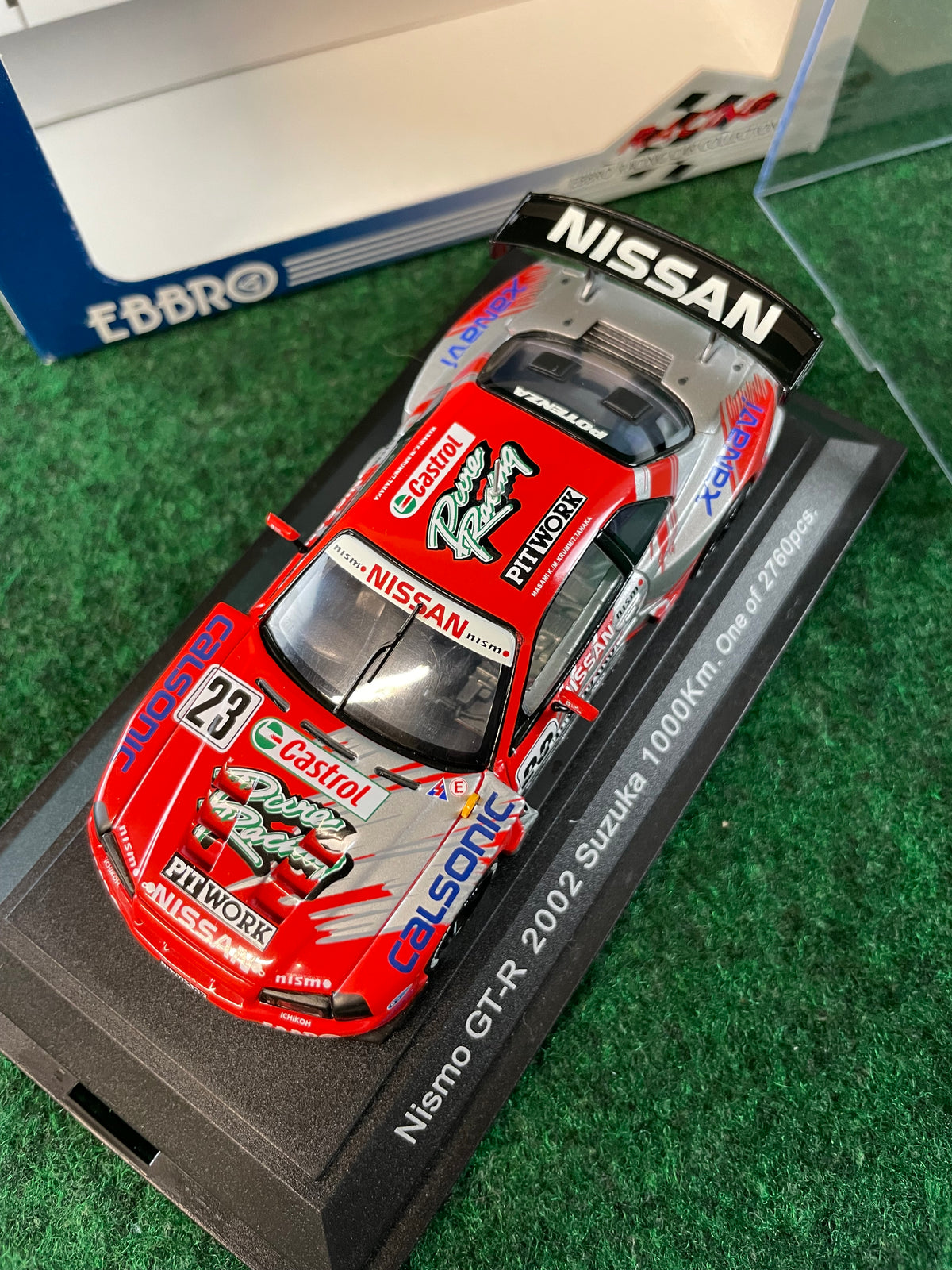 EBBRO Racing Car Collection - 2002 Castrol Pitwork Nissan Skyline R34 GT-R Suzuka 1000km 1/43 Scale Diecast
