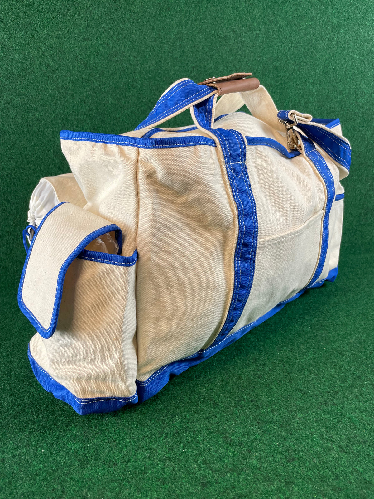 Pocari Sweat Large Canvas Bag & Blanket Set