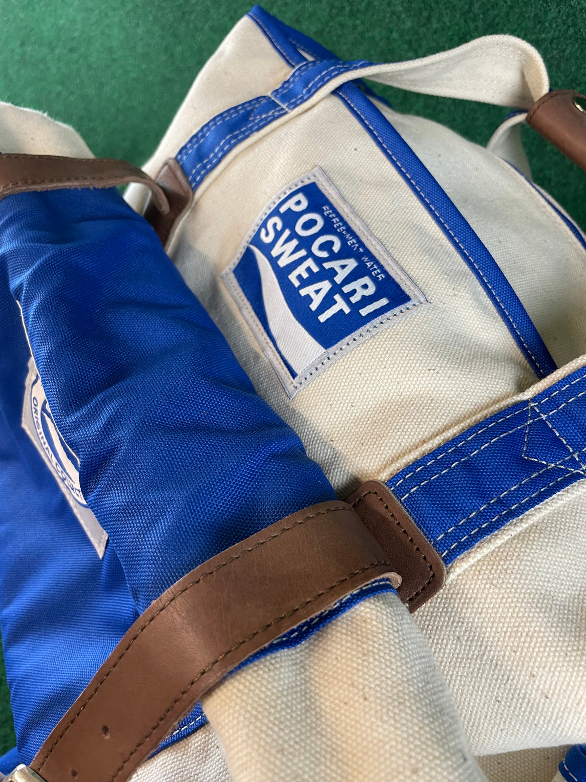 Pocari Sweat Large Canvas Bag & Blanket Set