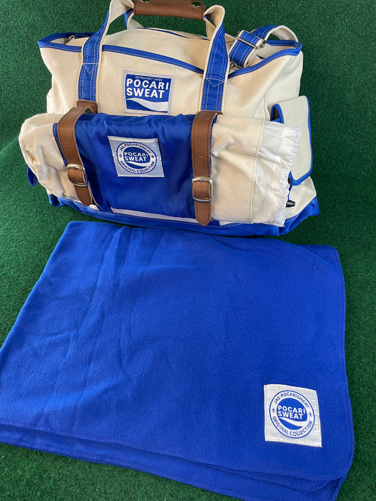 Pocari Sweat Large Canvas Bag & Blanket Set