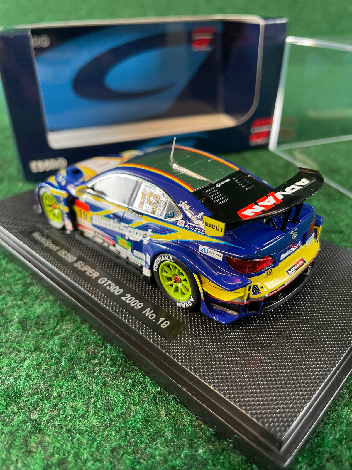 EBBRO 2009 Super GT WedsSport Lexus IS350 1/43 Scale Diecast