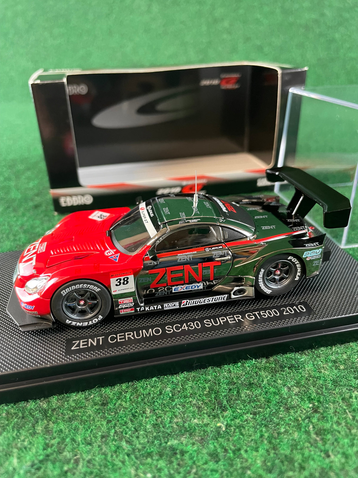 EBBRO 2010 Super GT ZENT Cerumo GT500 Lexus SC430 1/43 Scale Diecast