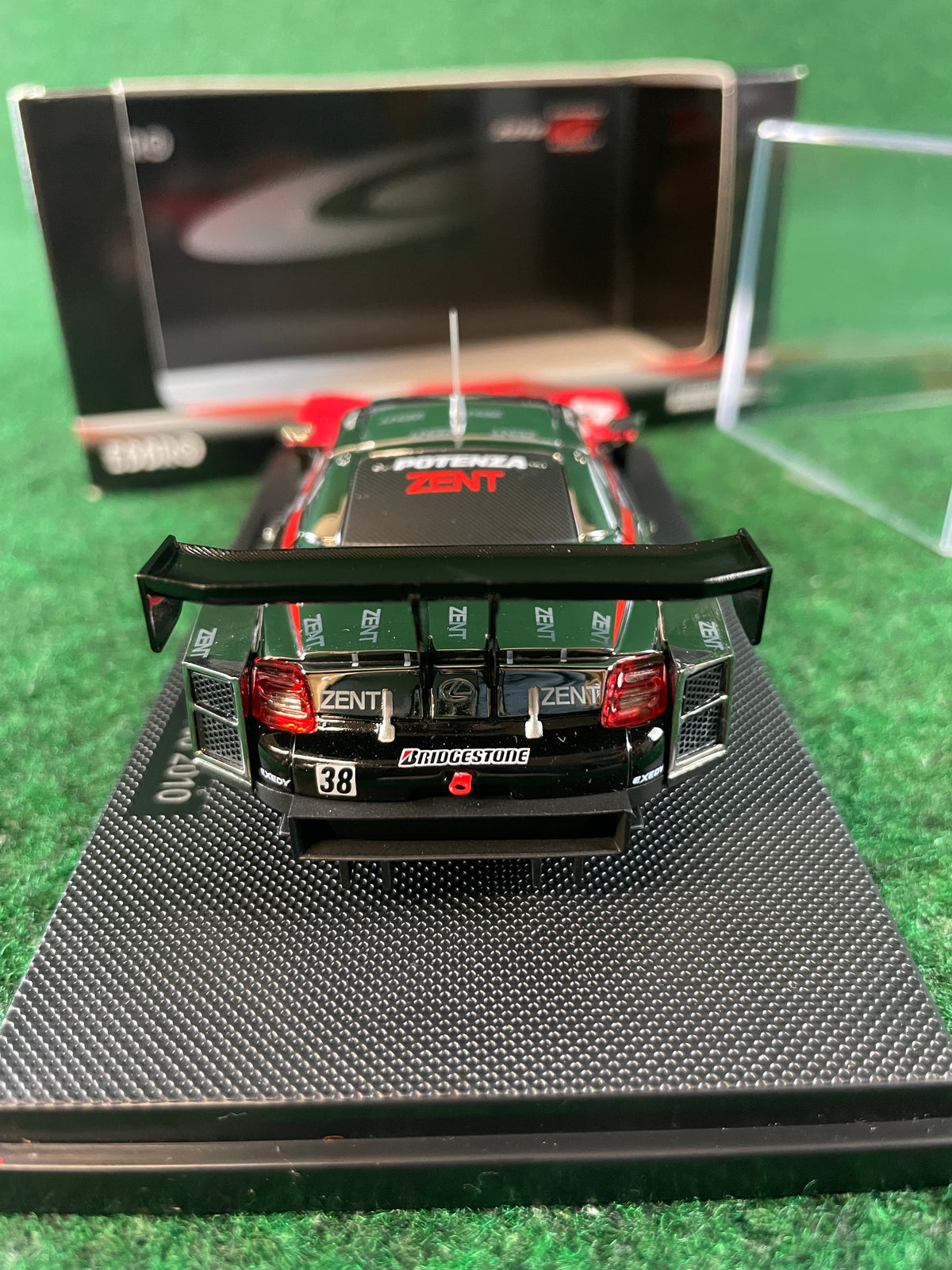 EBBRO 2010 Super GT ZENT Cerumo GT500 Lexus SC430 1/43 Scale Diecast