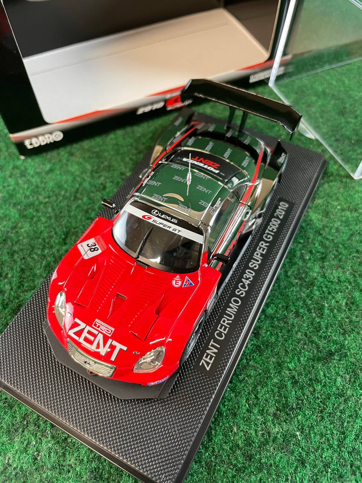 EBBRO 2010 Super GT ZENT Cerumo GT500 Lexus SC430 1/43 Scale Diecast