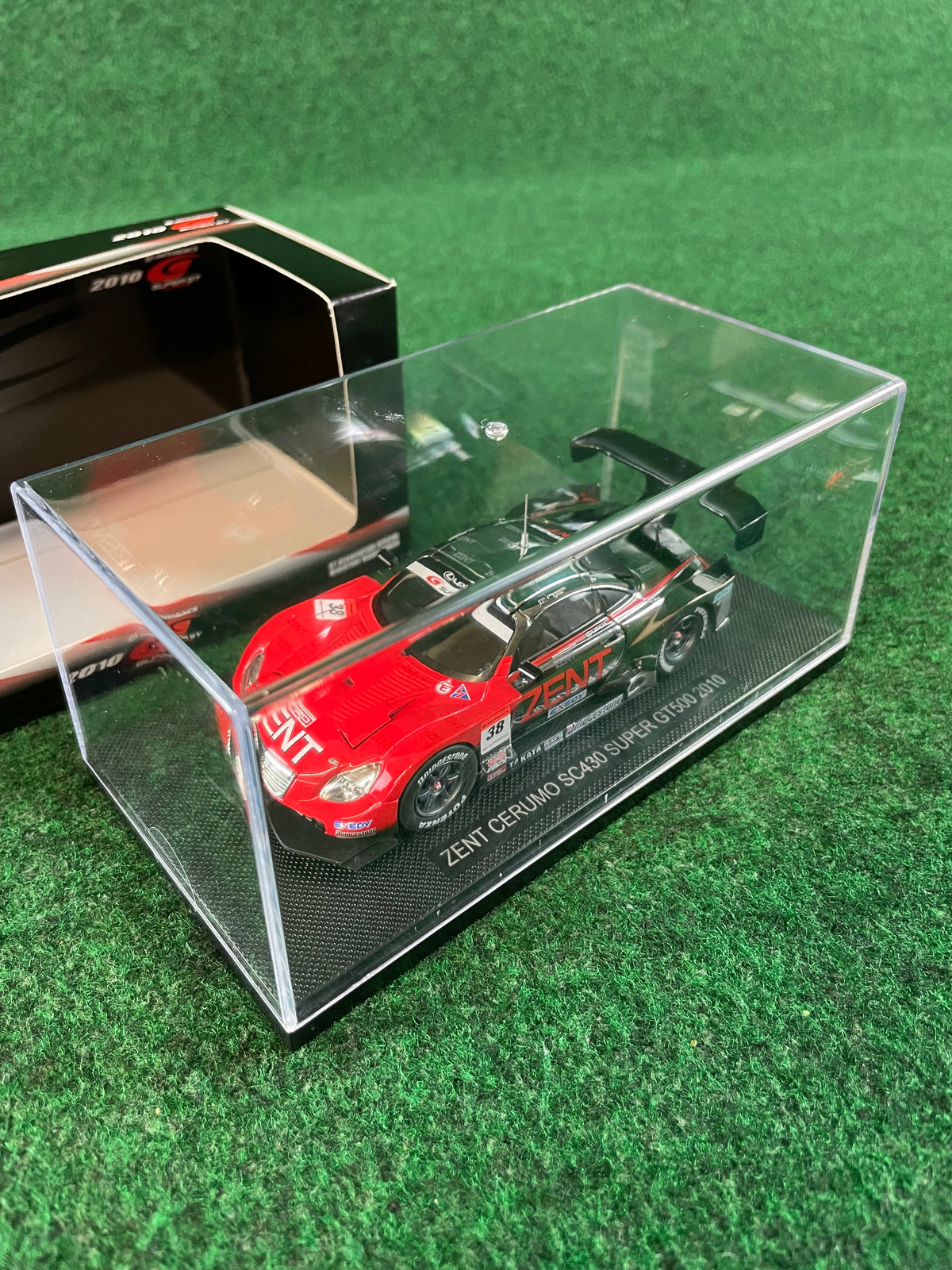 EBBRO 2010 Super GT ZENT Cerumo GT500 Lexus SC430 1/43 Scale Diecast