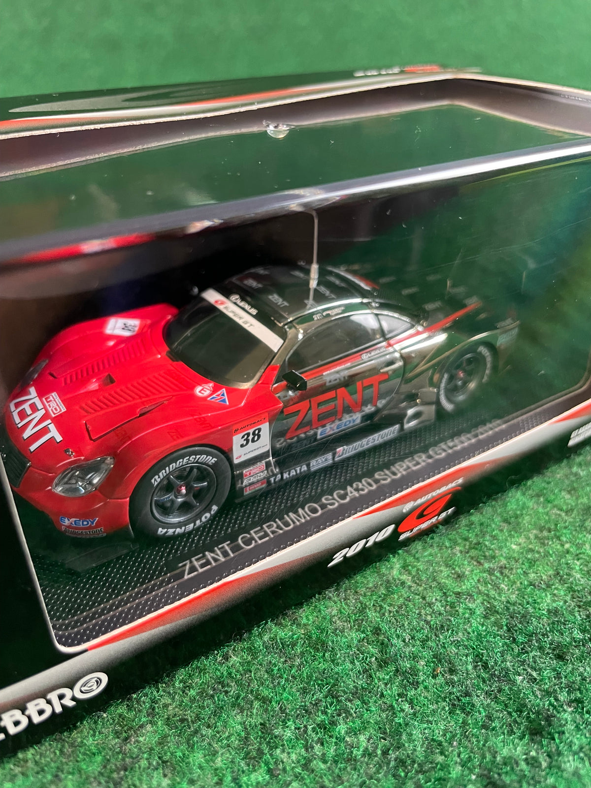 EBBRO 2010 Super GT ZENT Cerumo GT500 Lexus SC430 1/43 Scale Diecast