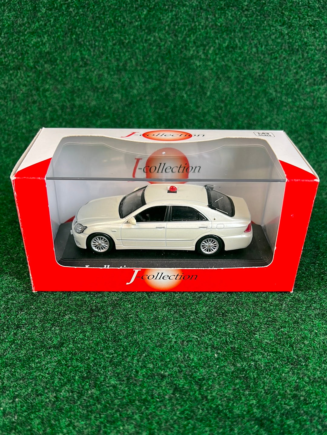 J-Collection (KYOSHO) 2005 Toyota Crown Royal Modified 1/43 Scale Diecast