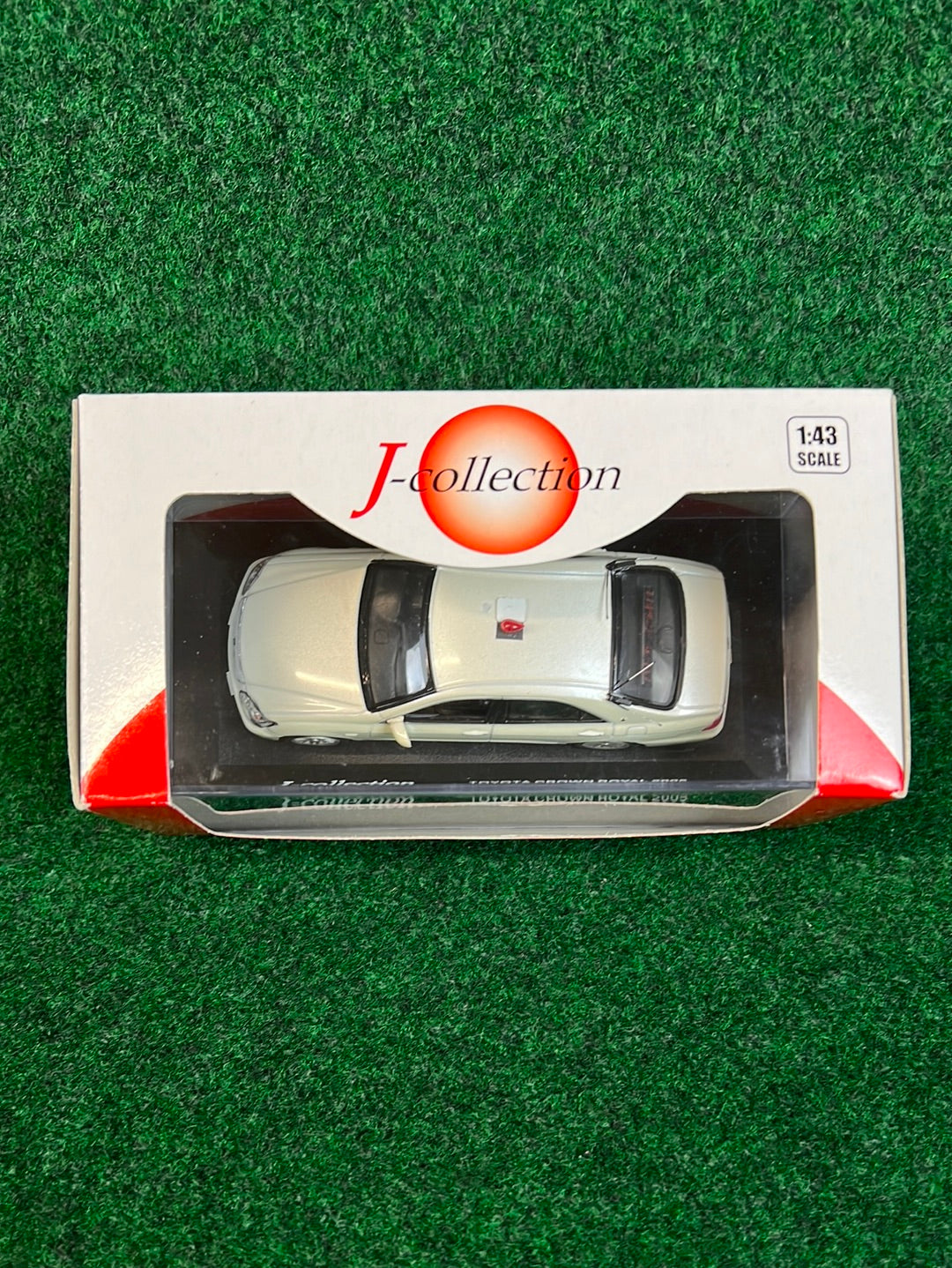 J-Collection (KYOSHO) 2005 Toyota Crown Royal Modified 1/43 Scale Diecast
