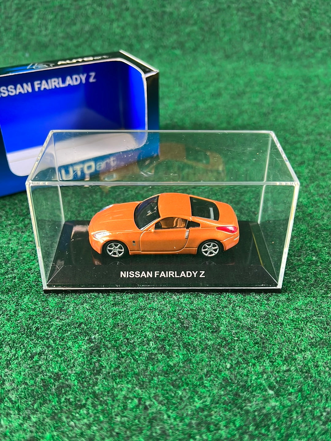 AutoArt - Nissan Fairlady Z 1/64 Scale Diecast