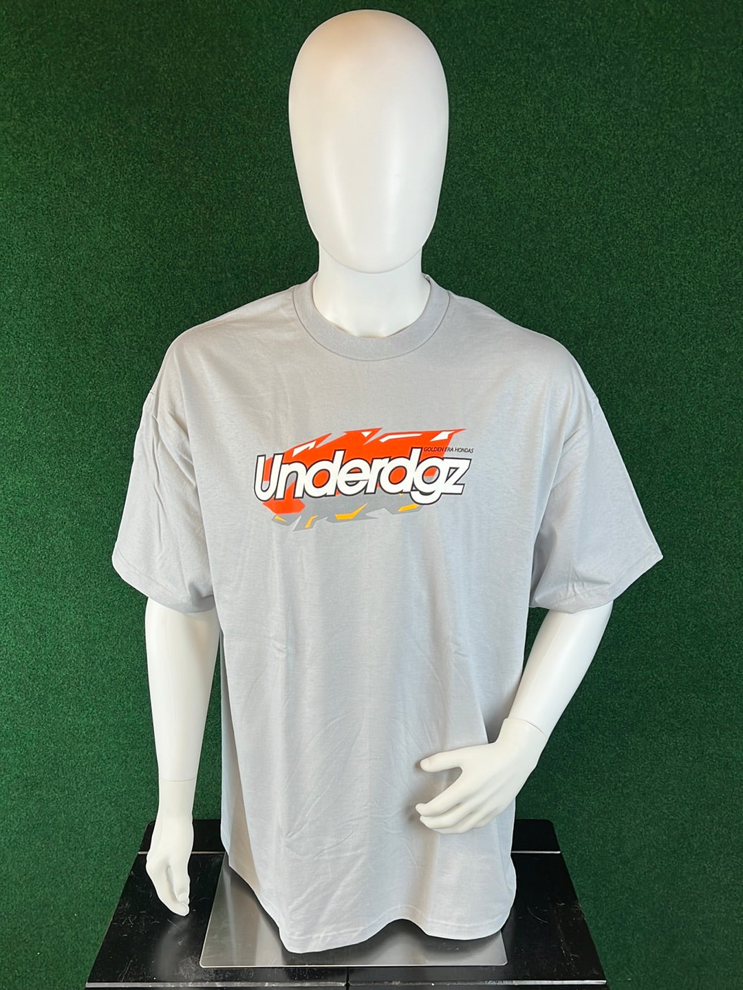 UNDERDGZ - Gathers Tribute Logo T-Shirt (2XL)
